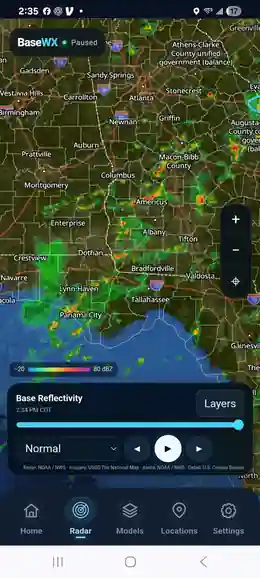 BaseWX radar screen showing live NEXRAD reflectivity